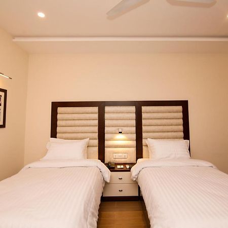 Hotel One Rahim Yar Khan Club Road Eksteriør billede