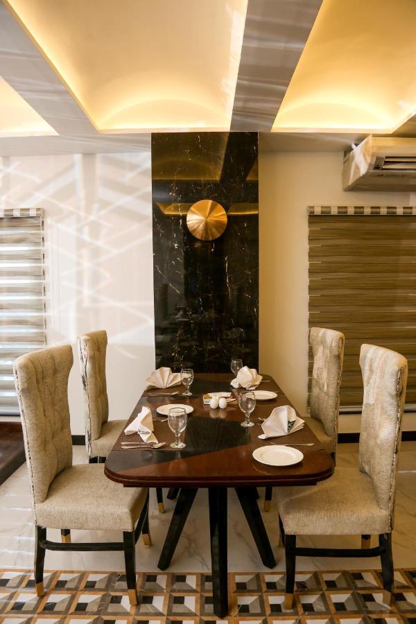 Hotel One Rahim Yar Khan Club Road Eksteriør billede